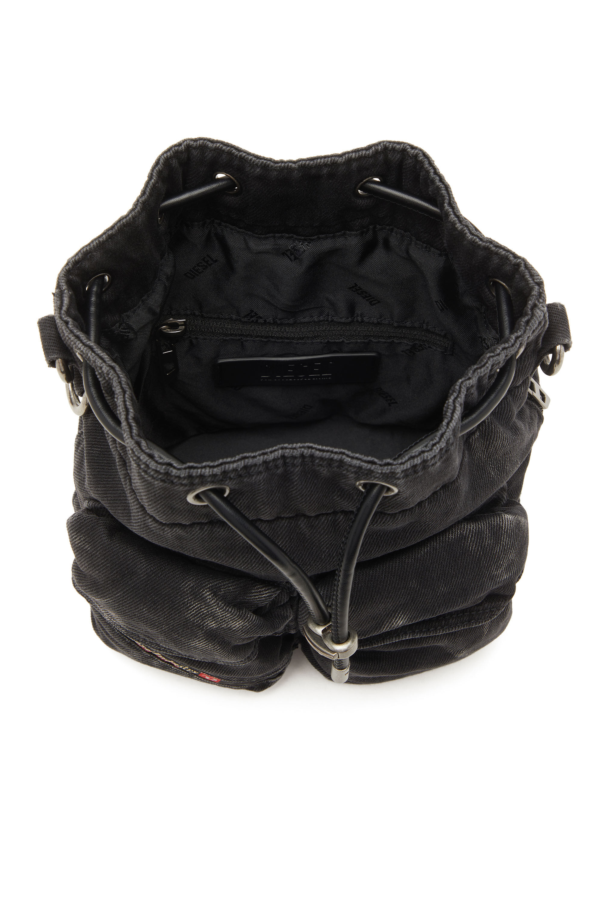 Women's Multi-Pkts-Multipocket bucket bag in washed denim | Black