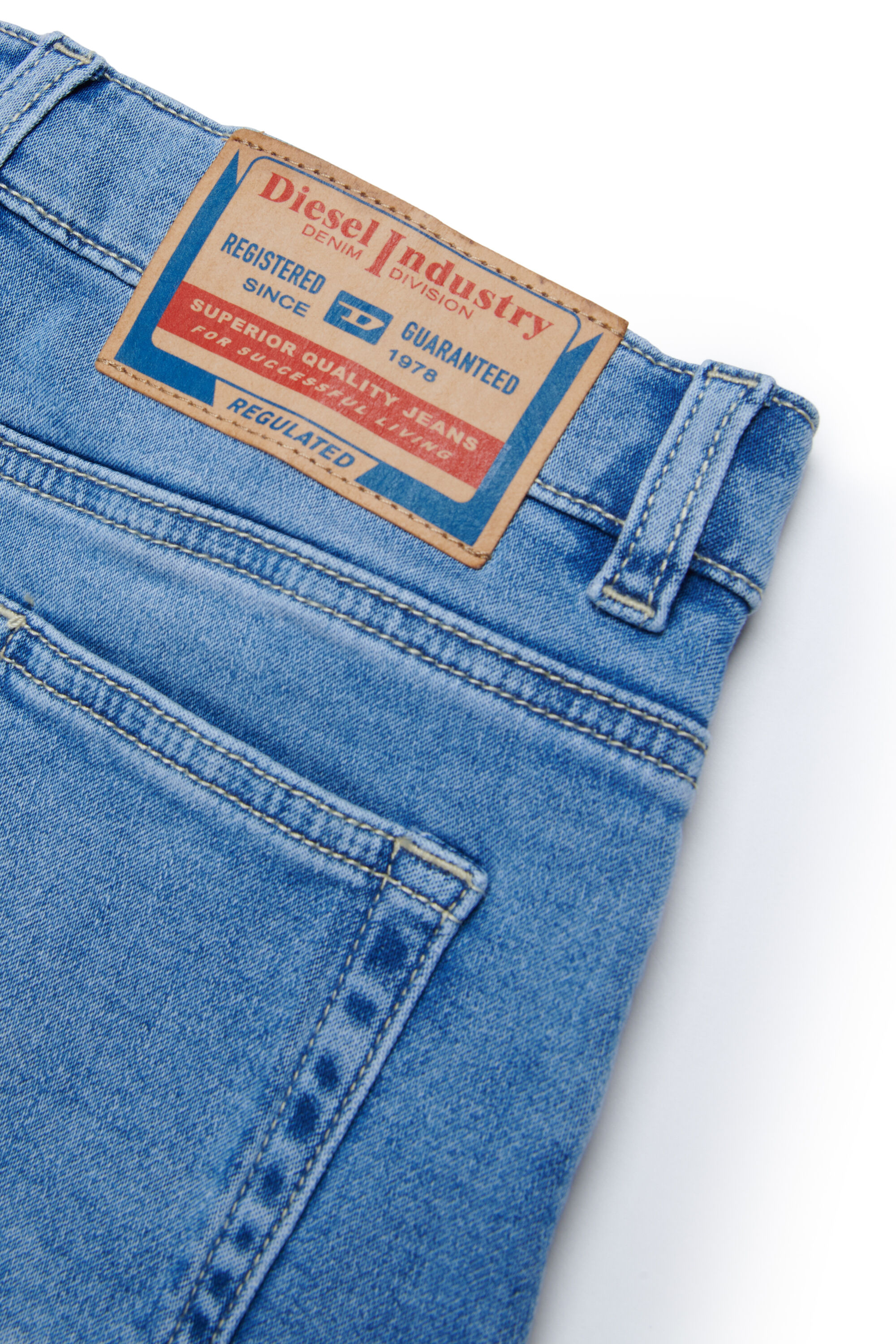 GIANNA JJJ, Light Blue