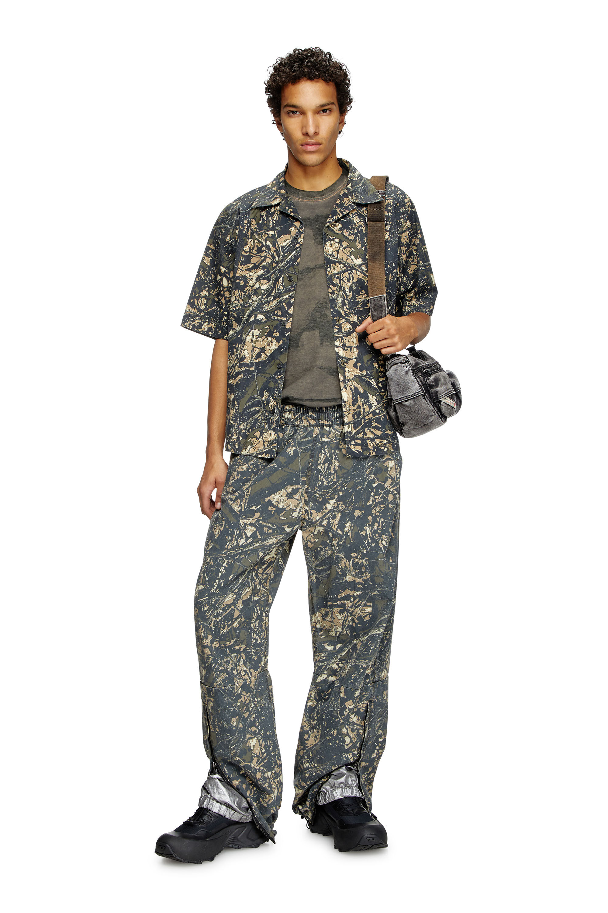 Diesel - S-LINT, Man's Short sleeved shirt with camo print in Brown/Green - 1