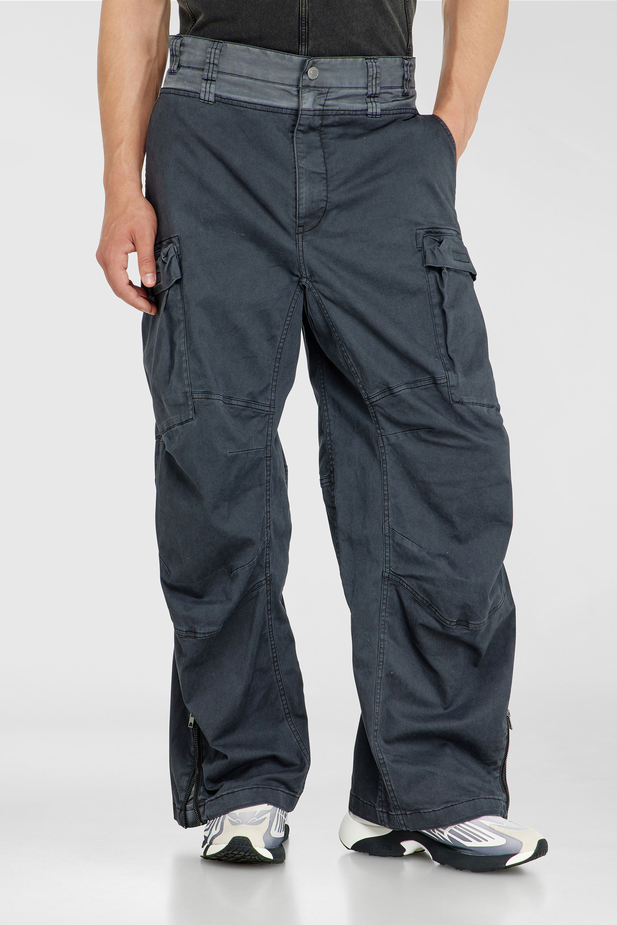 Diesel - P-DELLS, Man's Cargo pants in cotton and nylon in Blue - 3