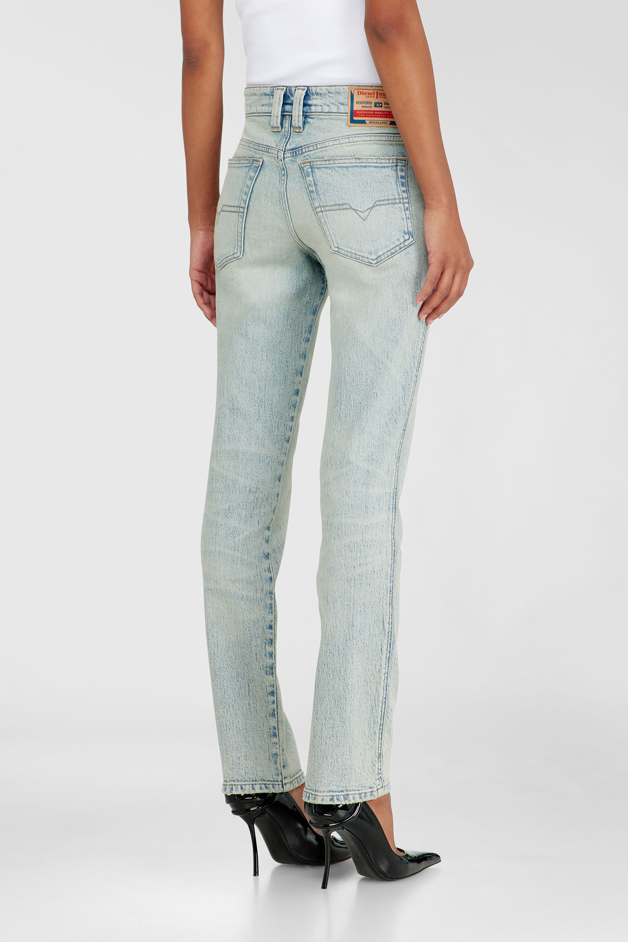 Diesel - Woman's Slim Jeans 1992 D-Jiann 0KBBK, Light Blue - 5
