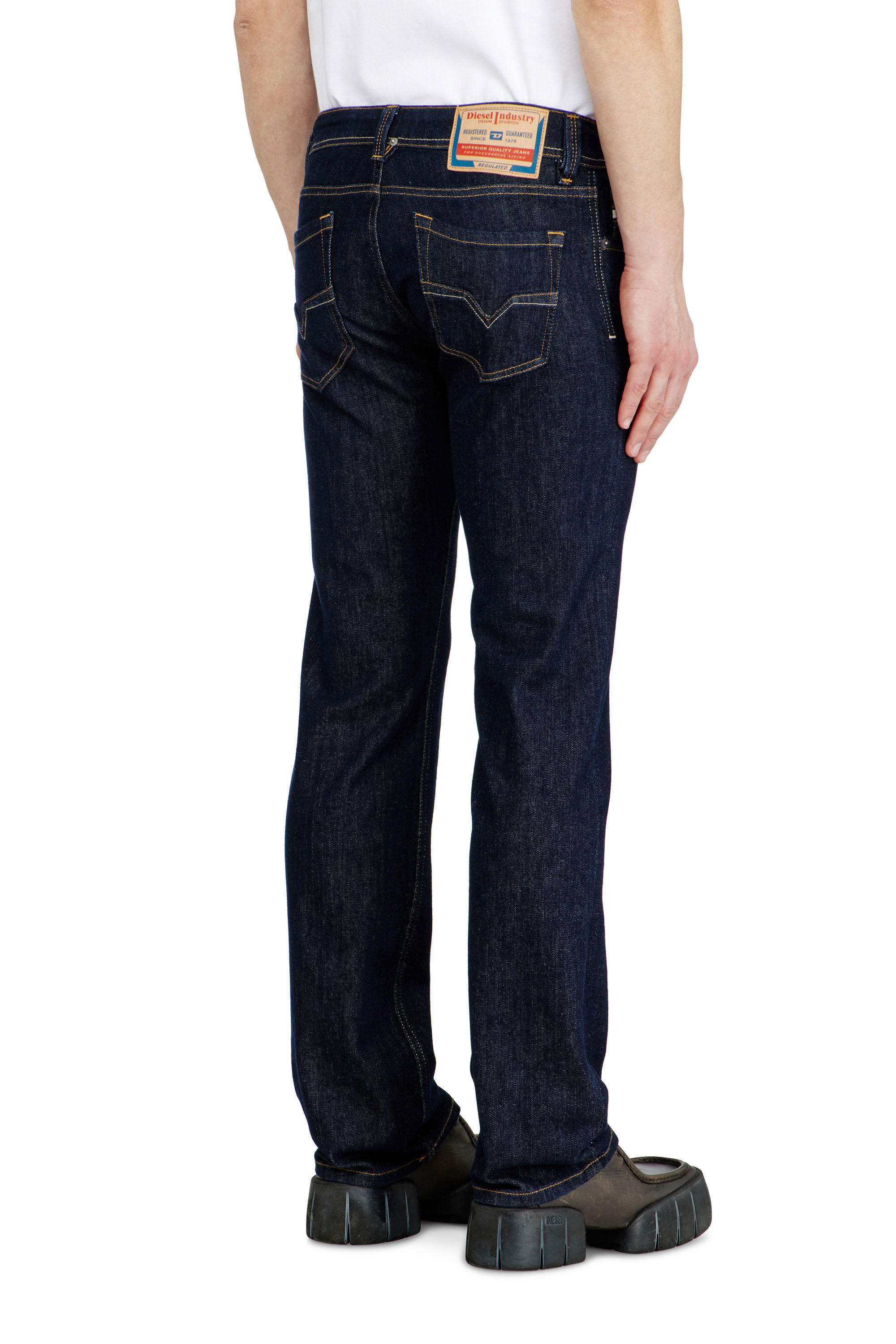 Men's Regular Jeans | Dark Blue | Diesel 1985 Larkee