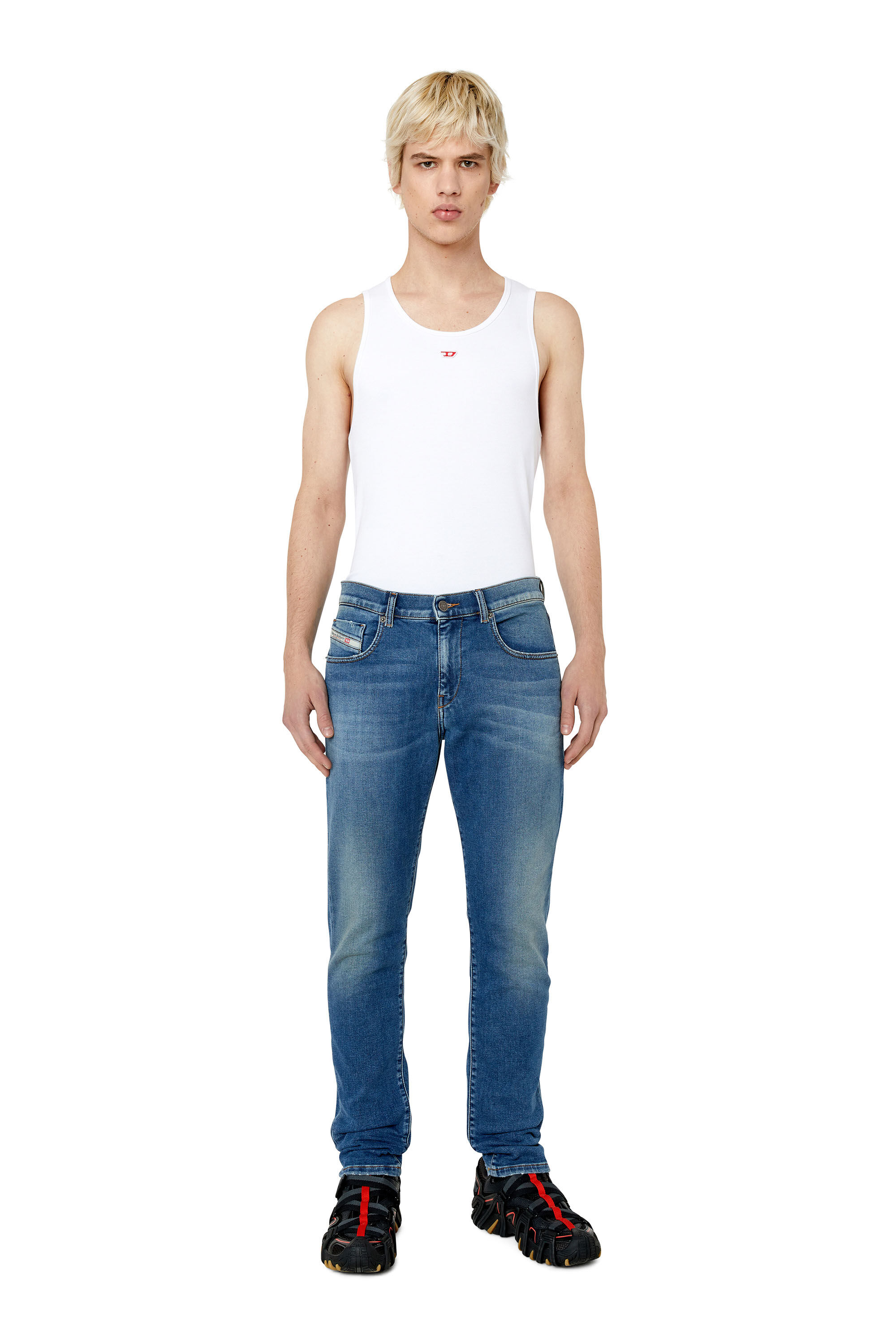 Diesel - Man's Slim 2060 D-Strukt Joggjeans® 068CX, Medium blue - 1