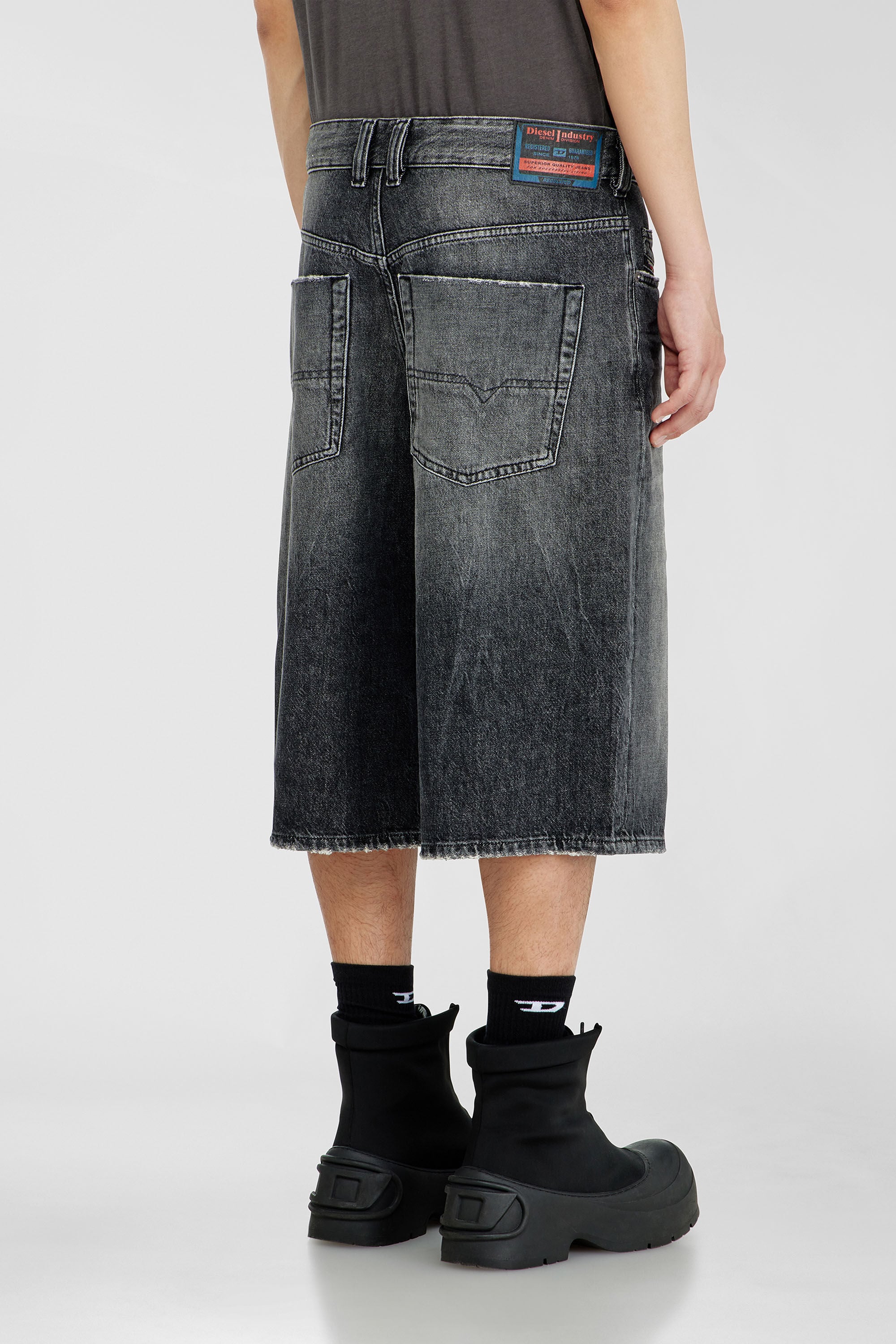 Diesel - D-ENIM-M-SHORT, Unisex's Denim relaxed shorts with abrasions in Dark grey - 4