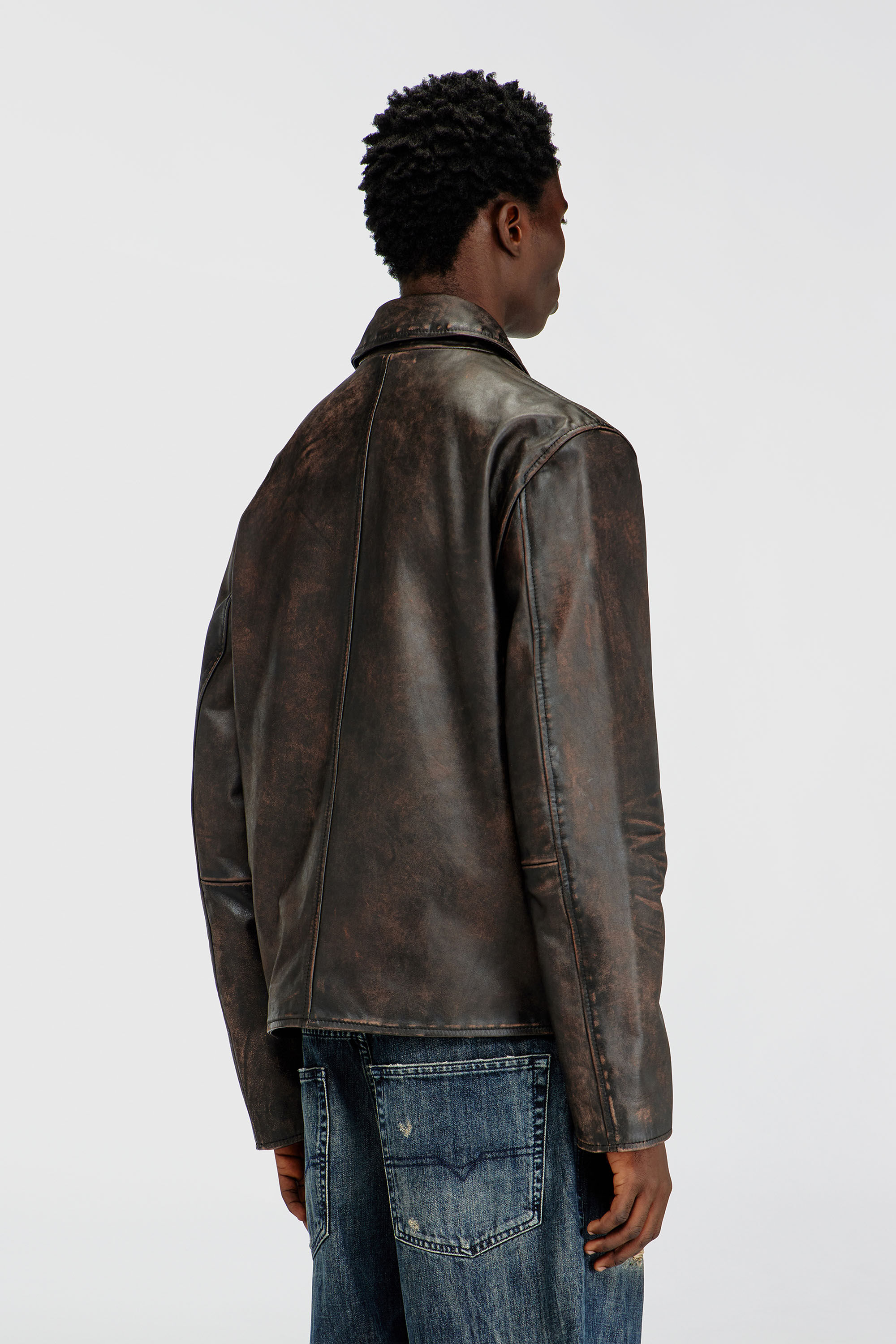 Diesel - L-AMAR-WRD, Man's Coach jacket in treated leather in Brown - 4