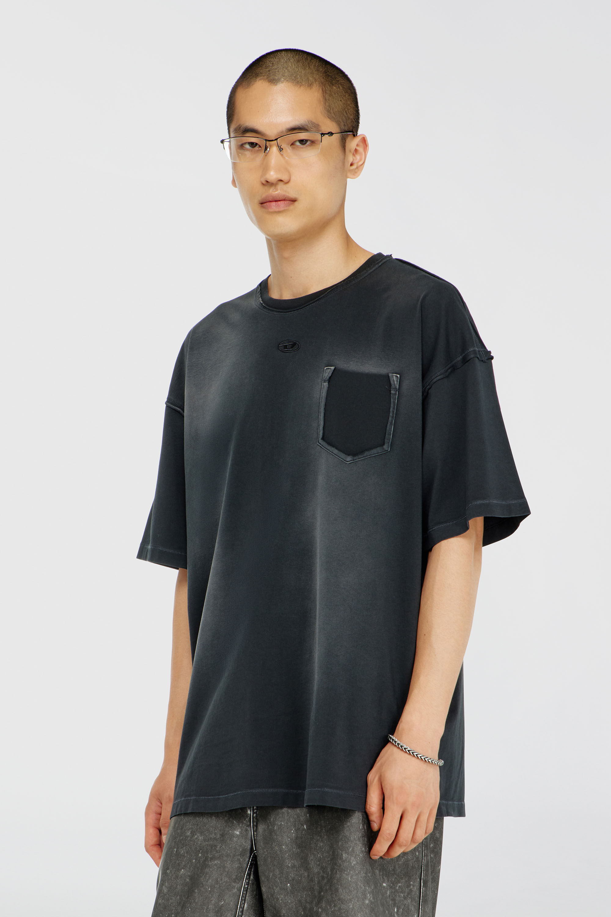 Diesel - T-POCK, Man's Faded T-shirt with ripped pocket detail in Black - 3