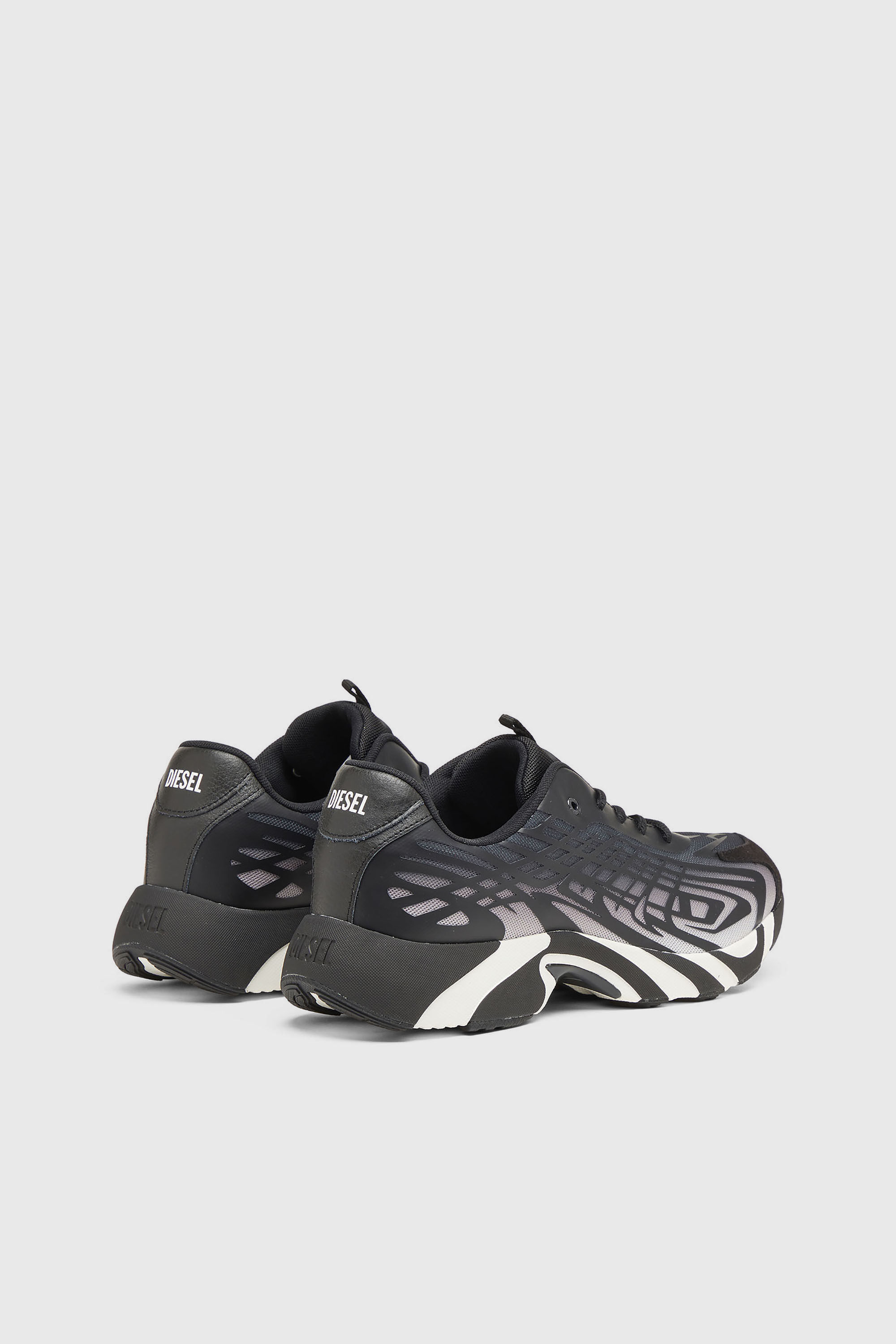 Diesel - S-D-VIT'S 500 LOW, Man's D-Vit-Sneakers in striped d&eacute;grad&eacute; mesh in Black/White - 3