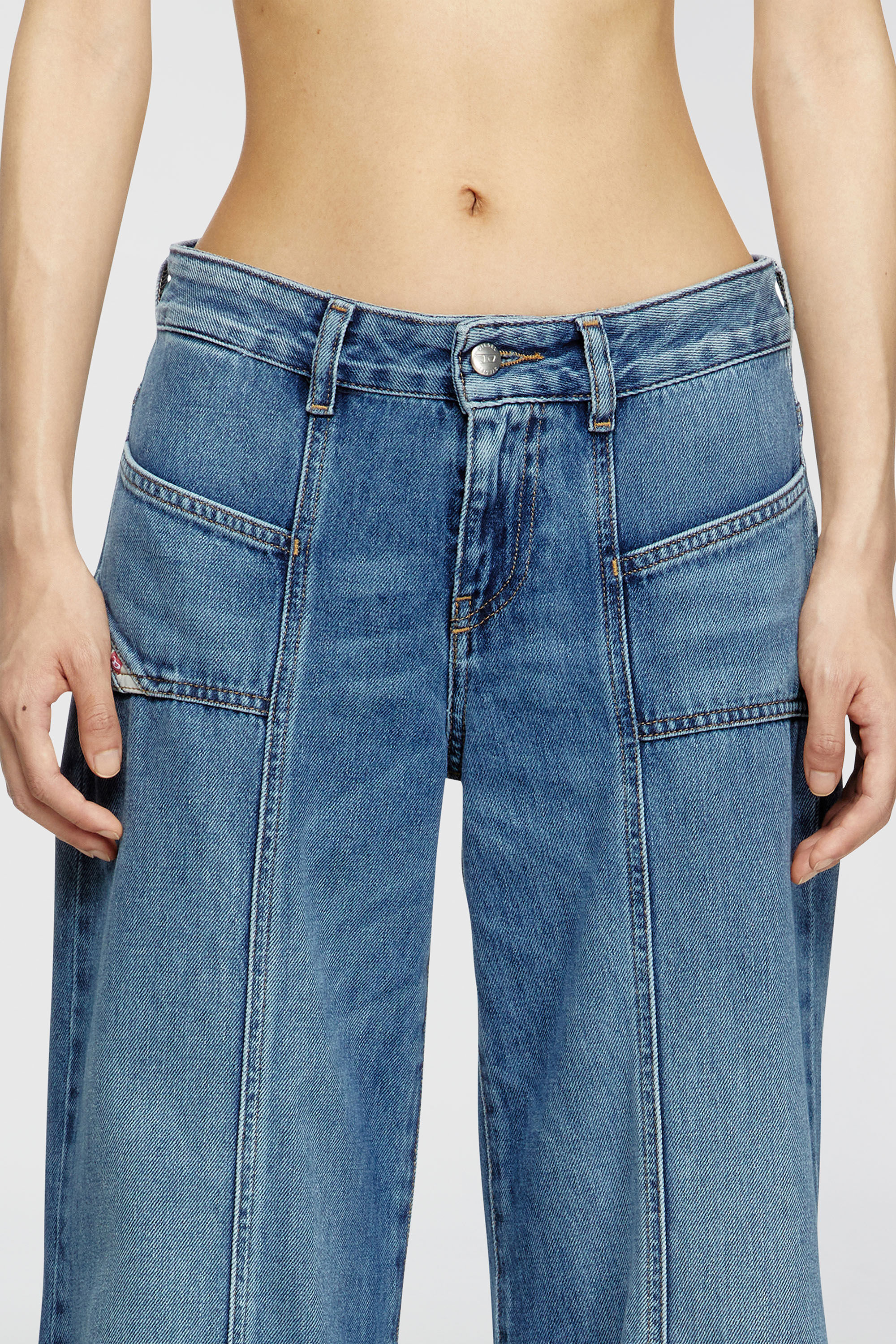 パンツ jentlouis Bicolor Semi-Flare Denim Women's Flare Jeans | Low Waist D-Akii | Medium blue | Diesel RO