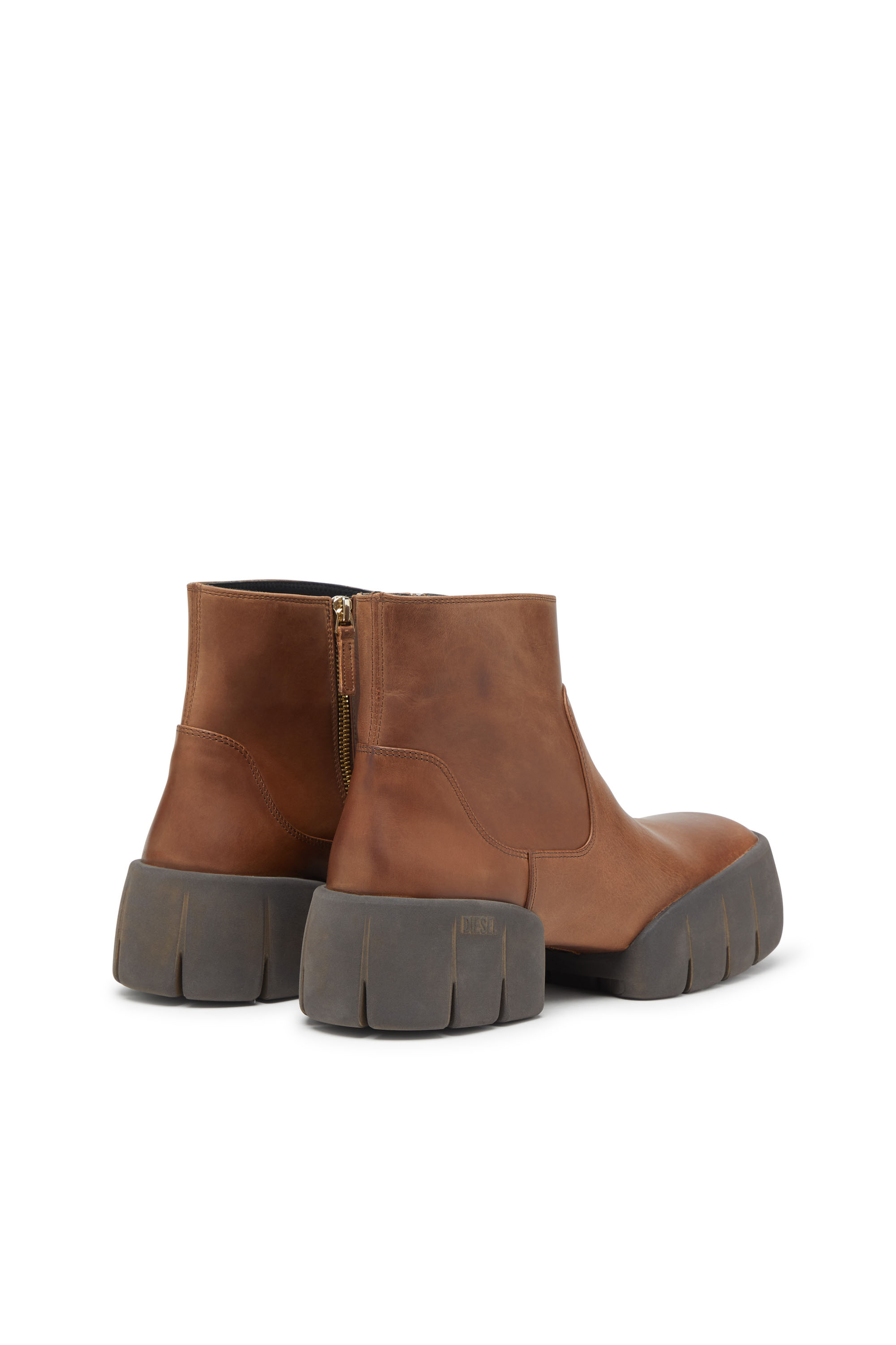 Diesel - D-TEX BT, Man's D-Tex-Oiled leather ankle boots with split sole in Brown - 4