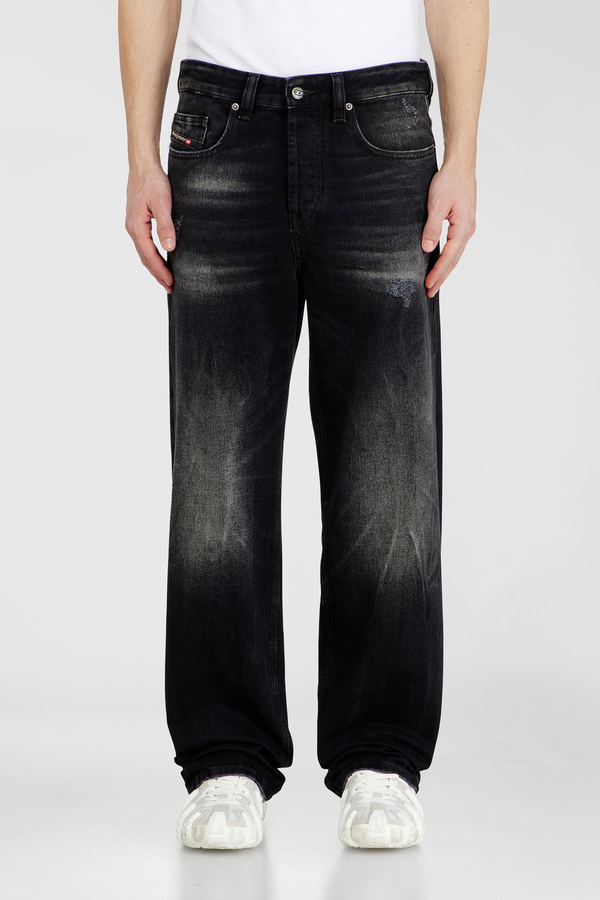 Diesel - Man's Relaxed Jeans 2001 D-Macro 0BEBB, Black - 4