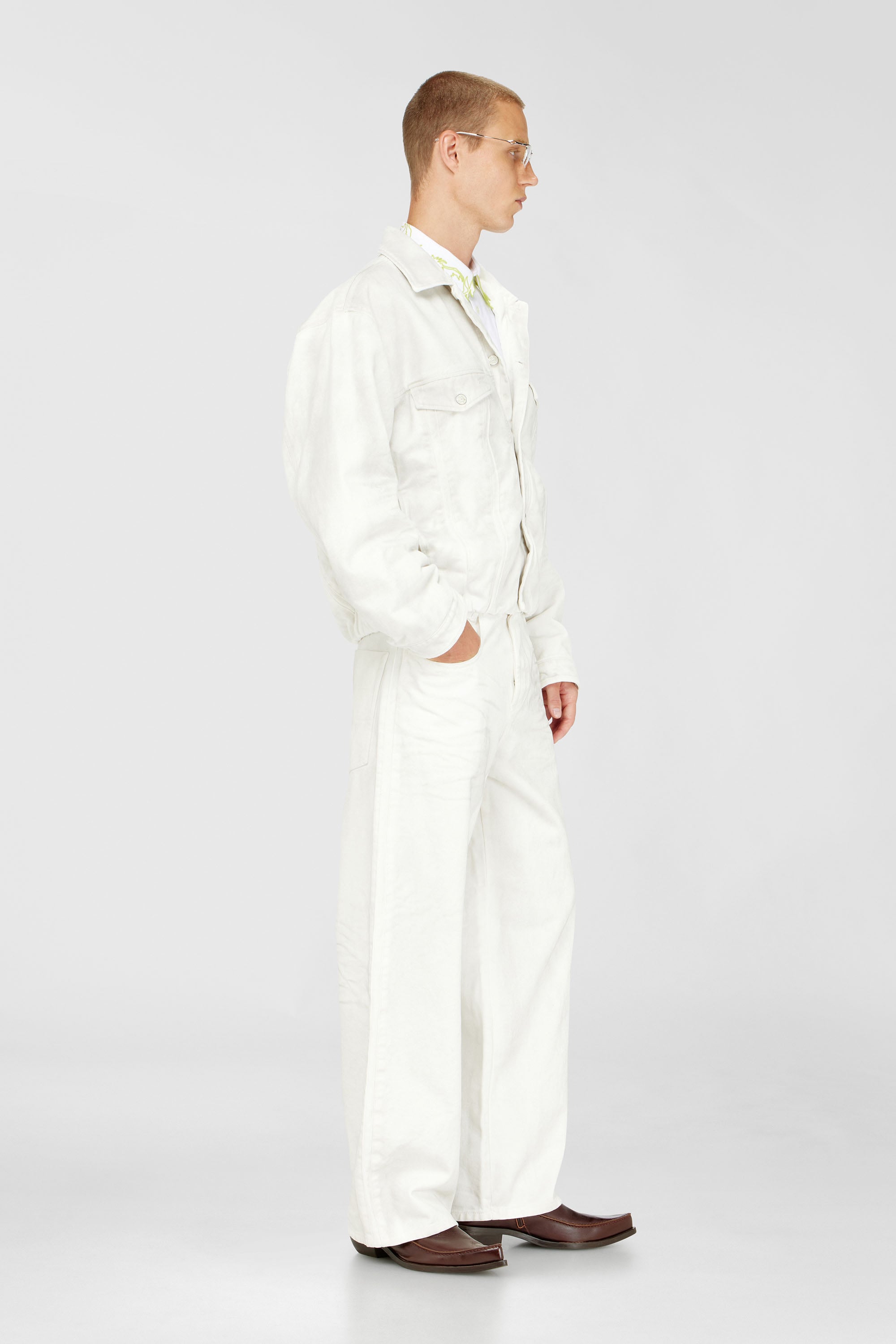 Diesel - Unisex's Relaxed Jeans 1982 D-Hakou 007GG, White - 2