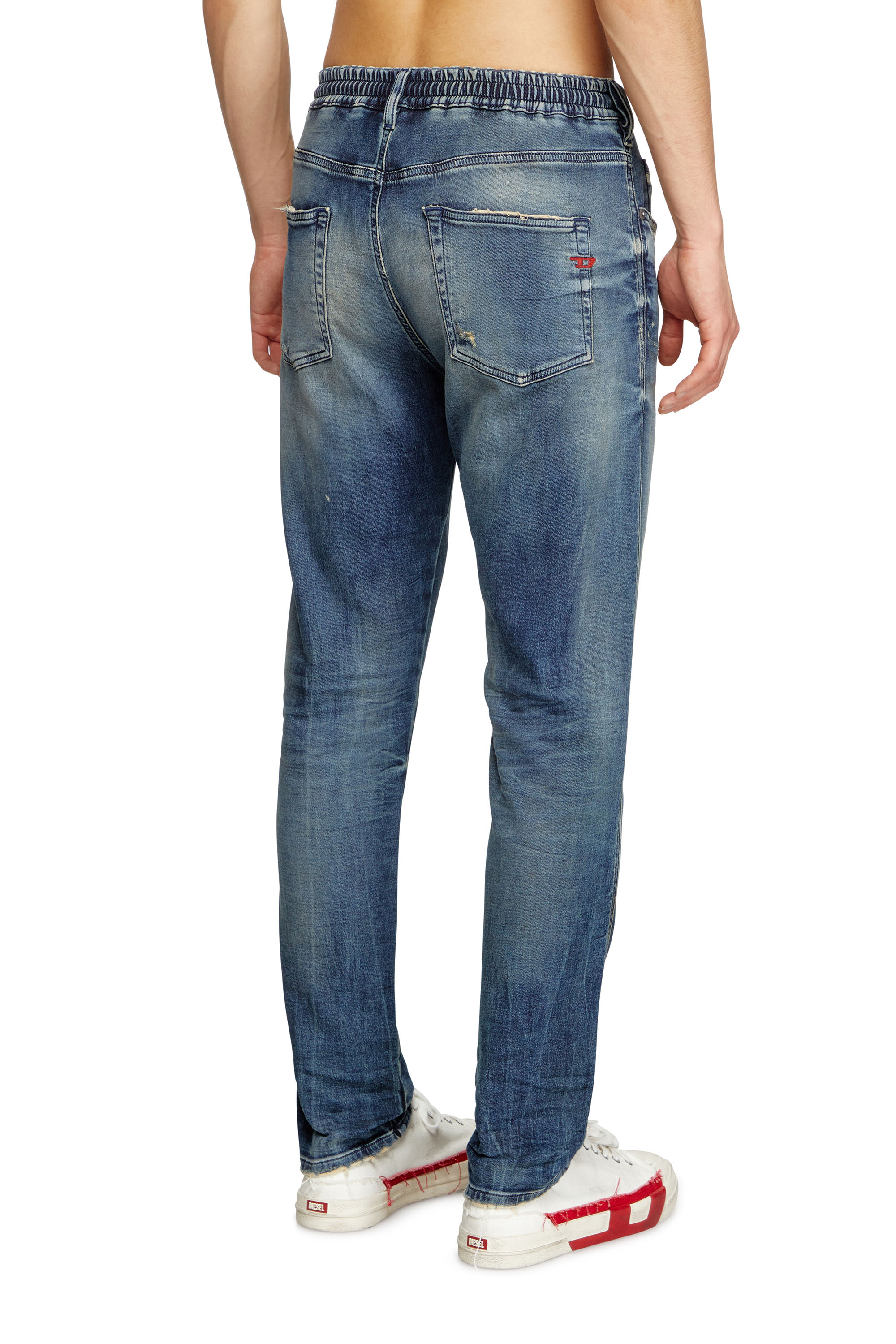 Diesel - Man's Slim 2060 D-Strukt Joggjeans® 068PN, Medium blue - 4