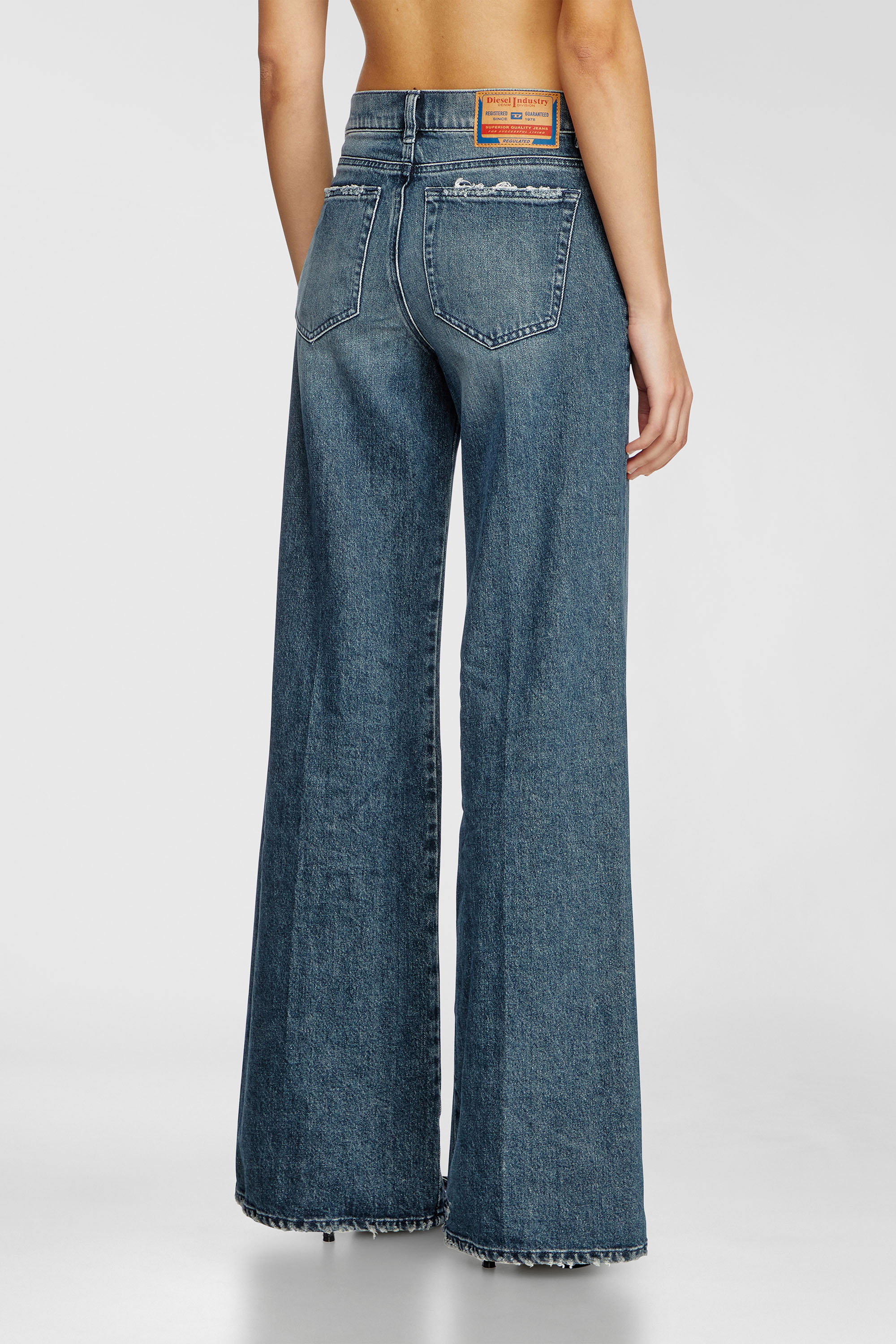 Diesel - Woman's Flare Jeans 1978 D-Akemi 007Y7, Medium blue - 3