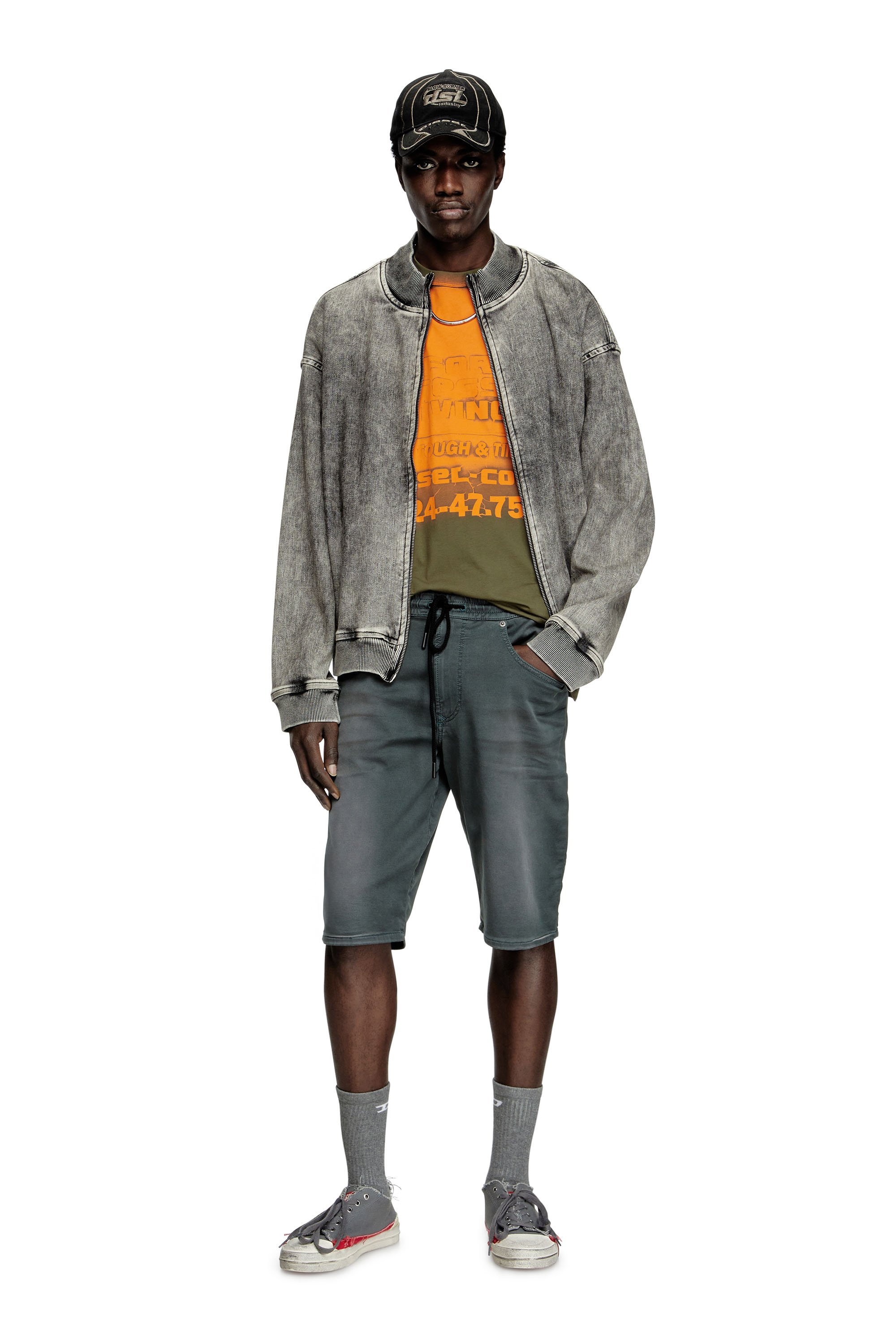 Diesel - 2033 D-KROOLEY-SHORT JOGG, Man's Chino shorts in JoggJeans in Dark grey - 2