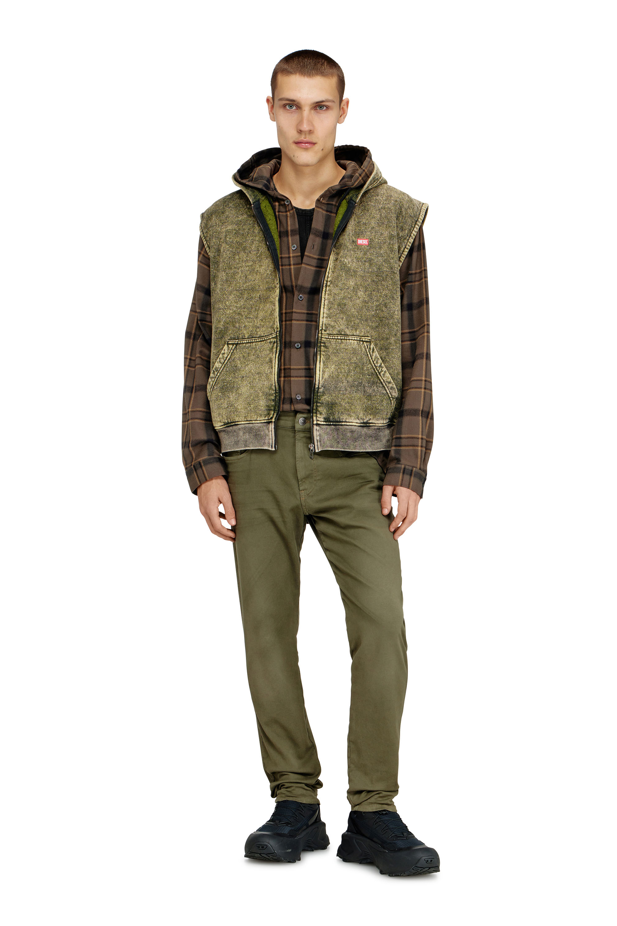 Diesel - Man's Slim 2062 D-Strukt Joggjeans&reg; 0670M, Military Green - 2