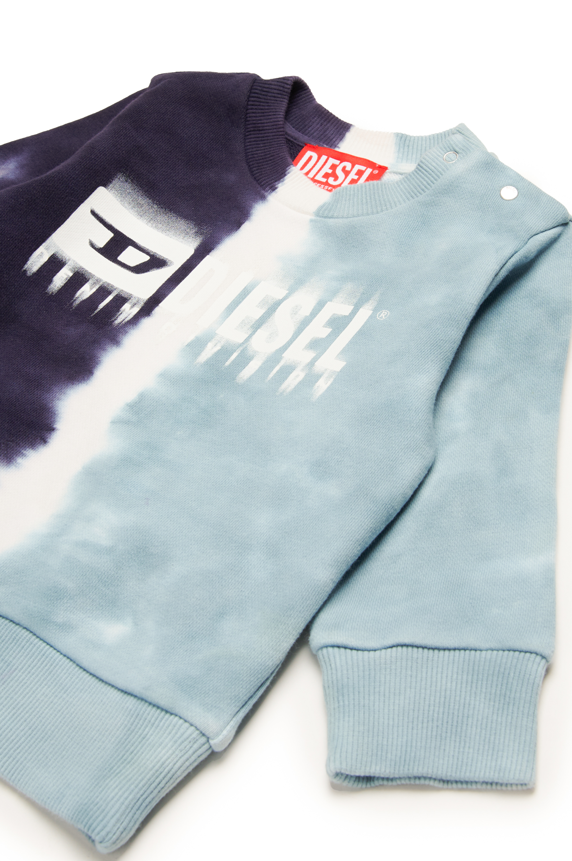 Diesel - SKITEB, Man's Dip-dye sweatshirt with dégradé logo in Blue - 3