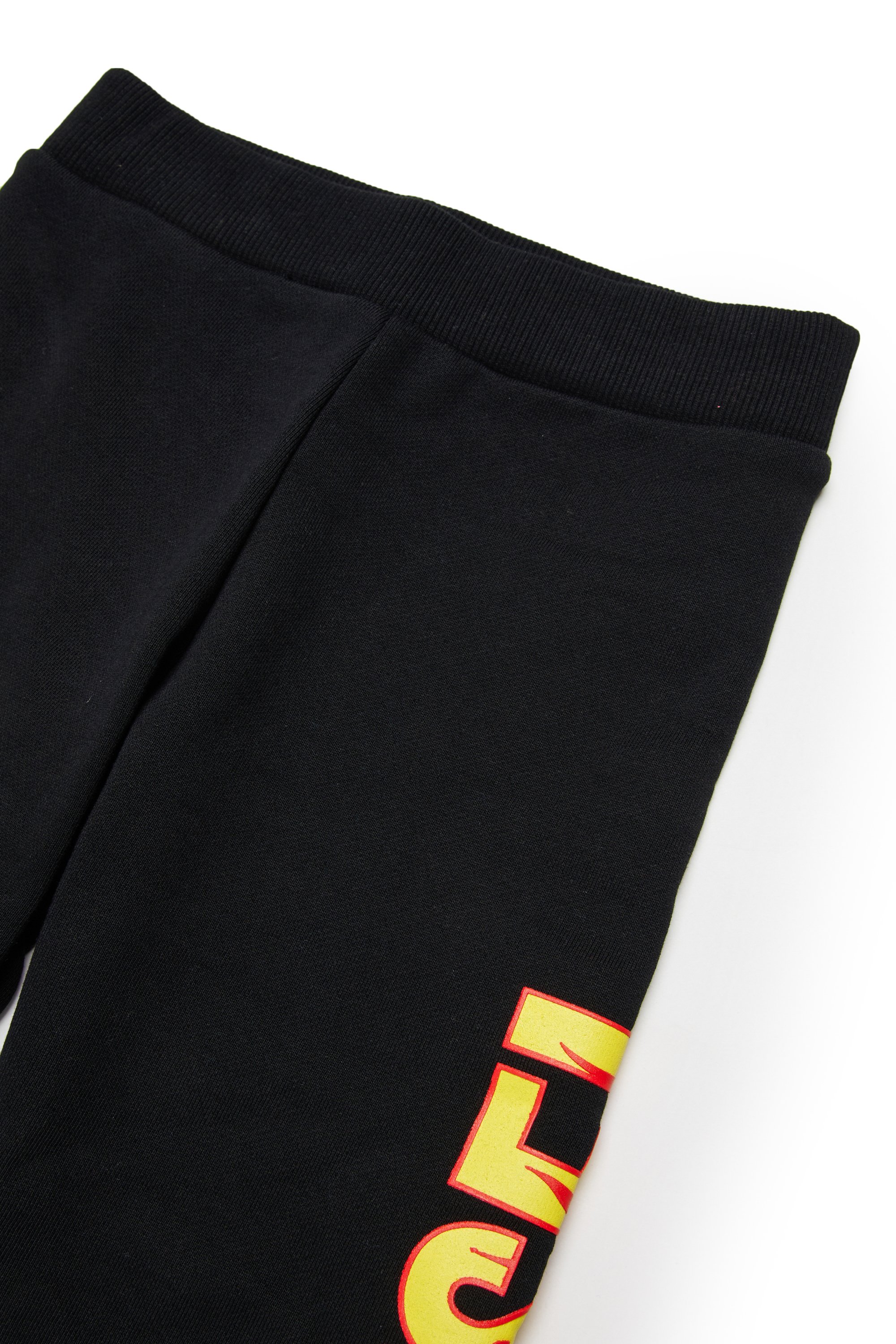PEFNYB, Black