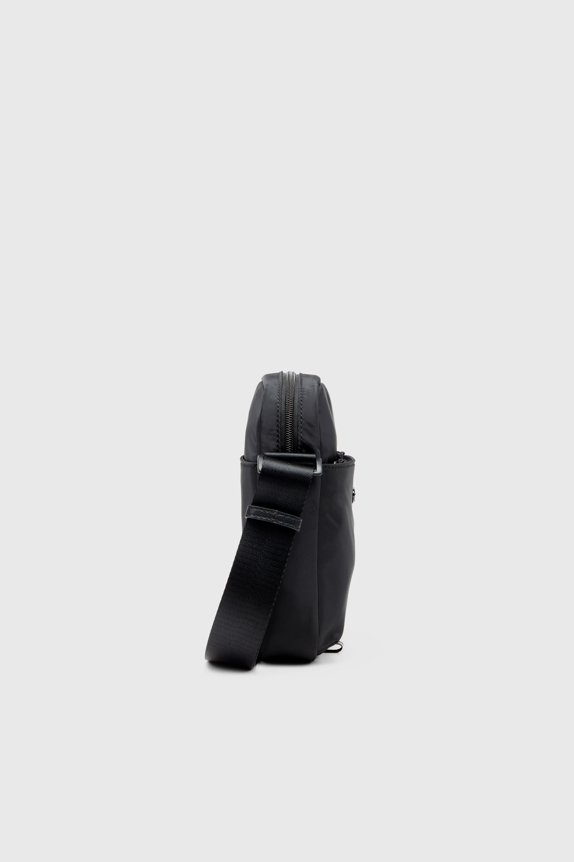 Diesel - D-PACK CROSSBODY X, Man's D-Pack-Crossbody bag in tech fabric in Black - 4