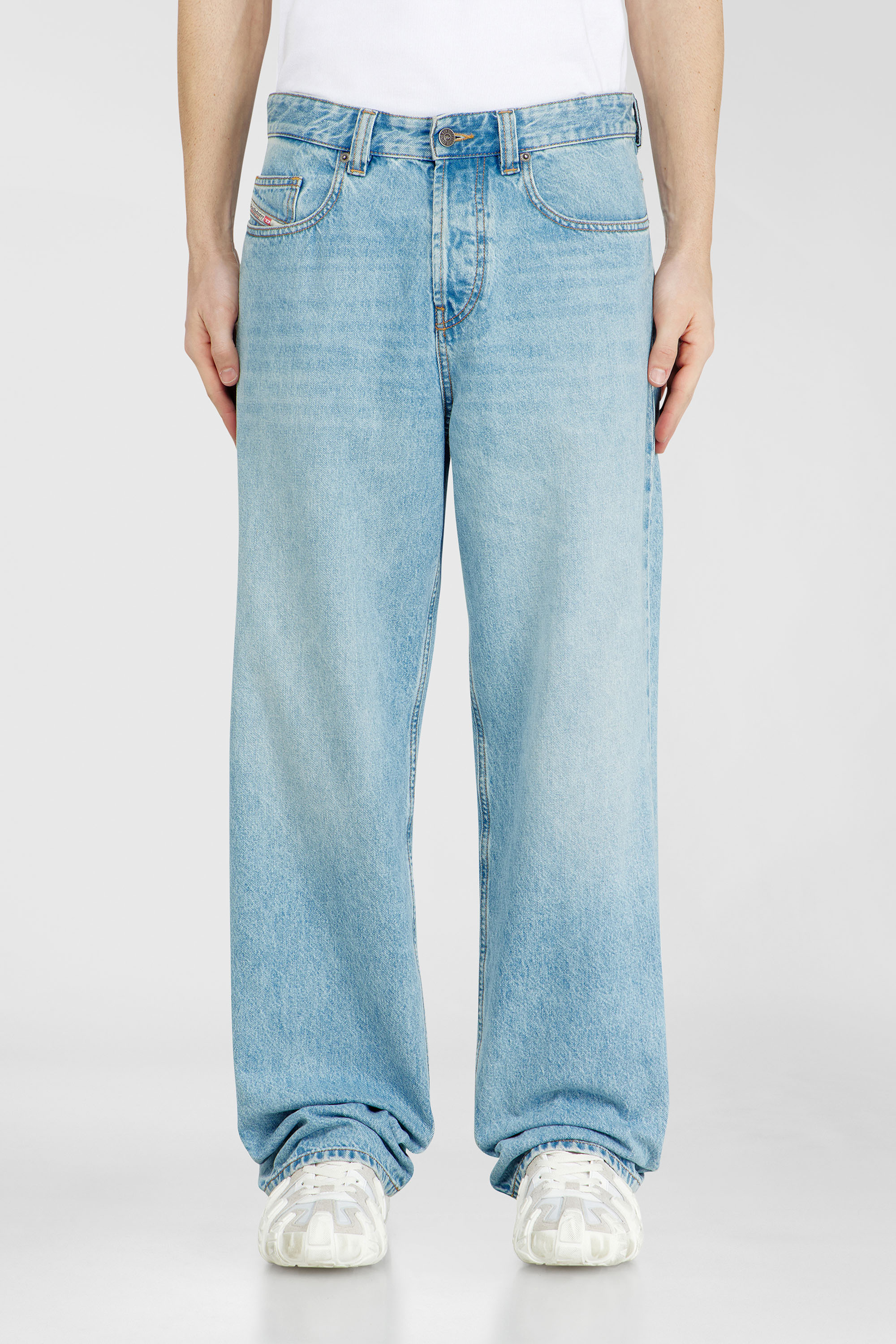 Diesel - Man's Relaxed Jeans 2001 D-Macro 09I29, Light Blue - 4