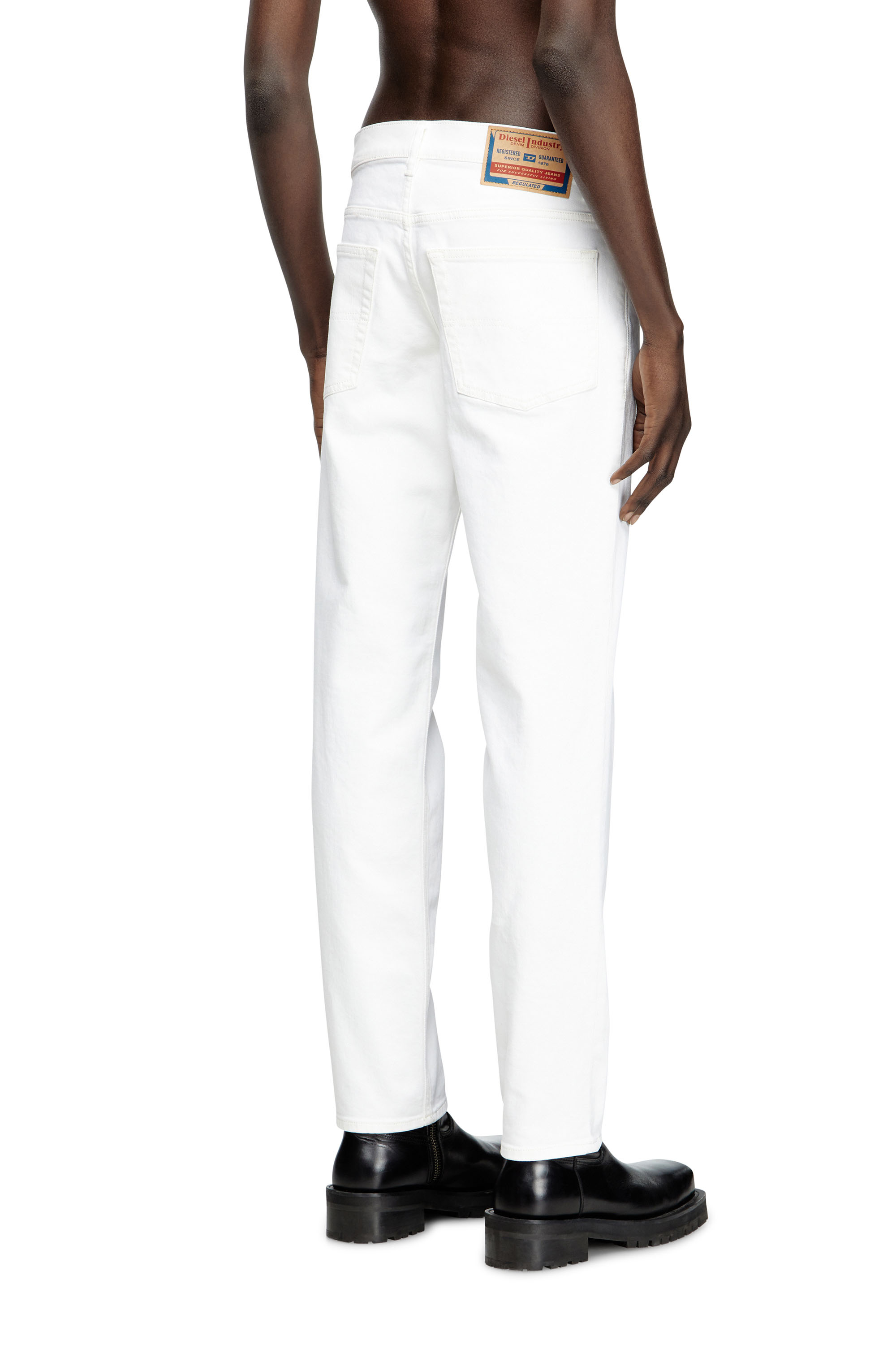 Regular Jeans 2023 D-Finitive 09K05, White Diesel - Man's Regular Jeans 2023 D-Finitive 09K05, White - 4