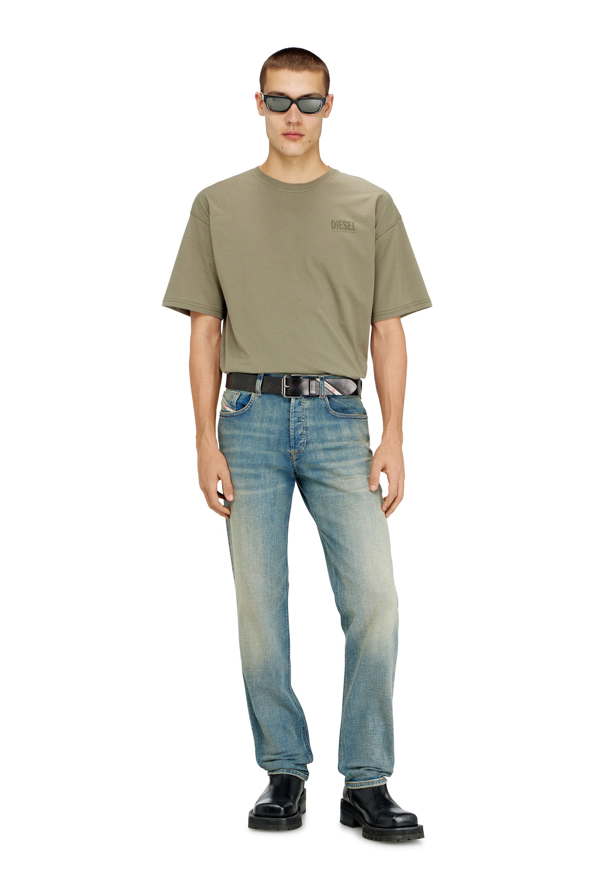 Diesel - Man's Regular Jeans 2023 D-Finitive 09N32, Medium blue - 2