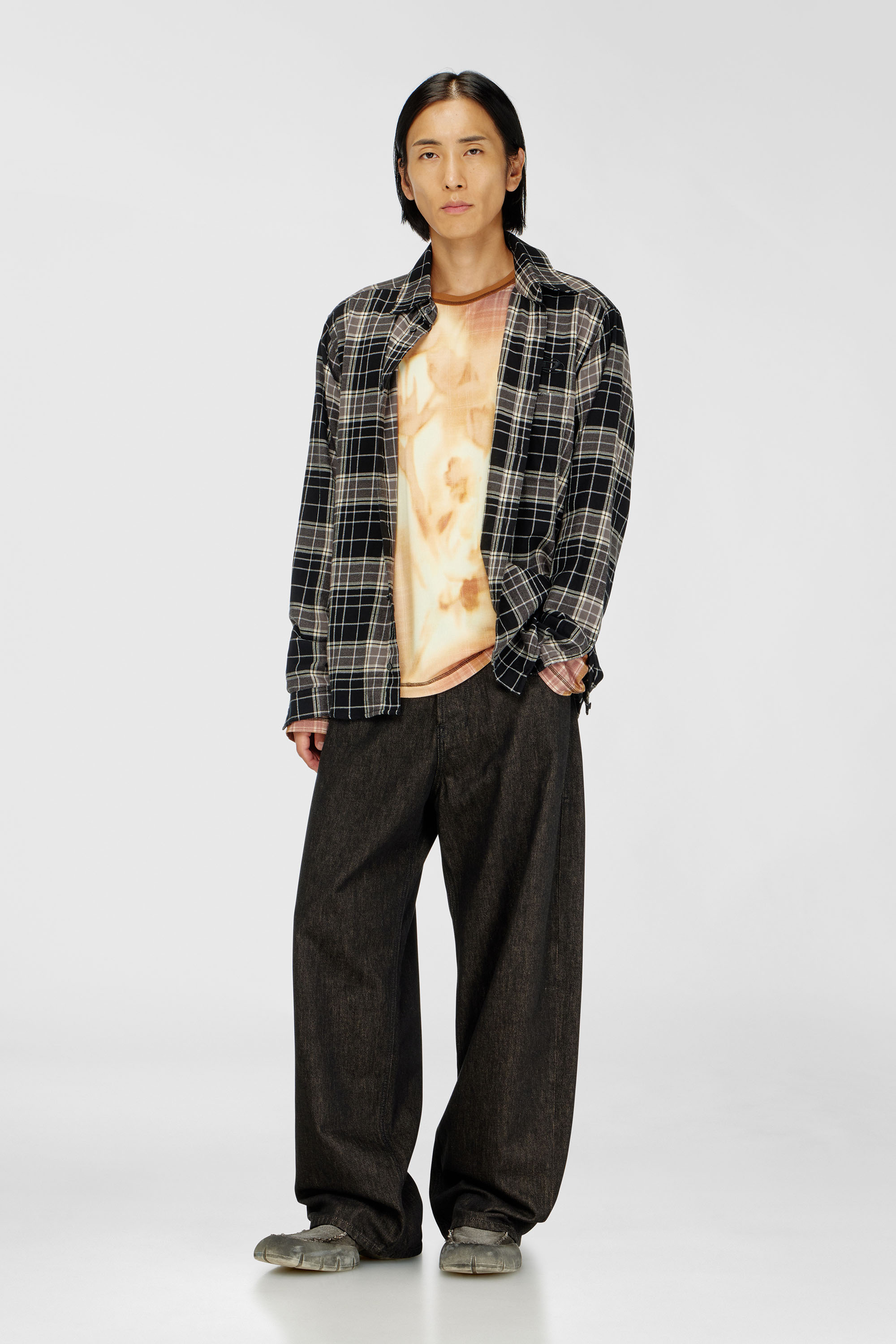 Diesel - S-SIMPLY-HNBI, Man's Distressed shirt in check flannel in Beige/Black - 2
