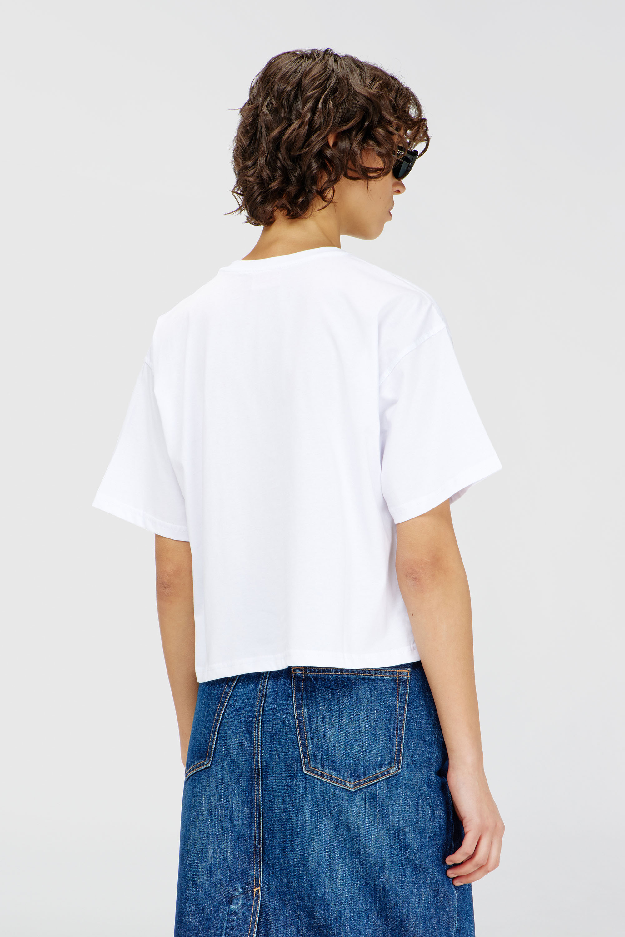 Diesel - T-BUXT-CROP-OD, Woman's Boxy T-shirt with cut-out Oval D logo in White - 4