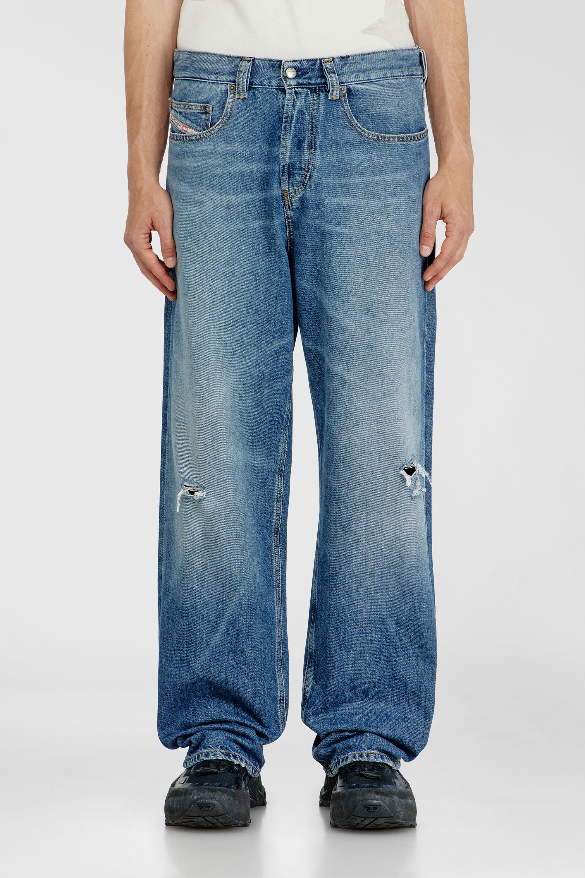Diesel - Man's Relaxed Jeans 2001 D-Macro 09P61, Medium blue - 4